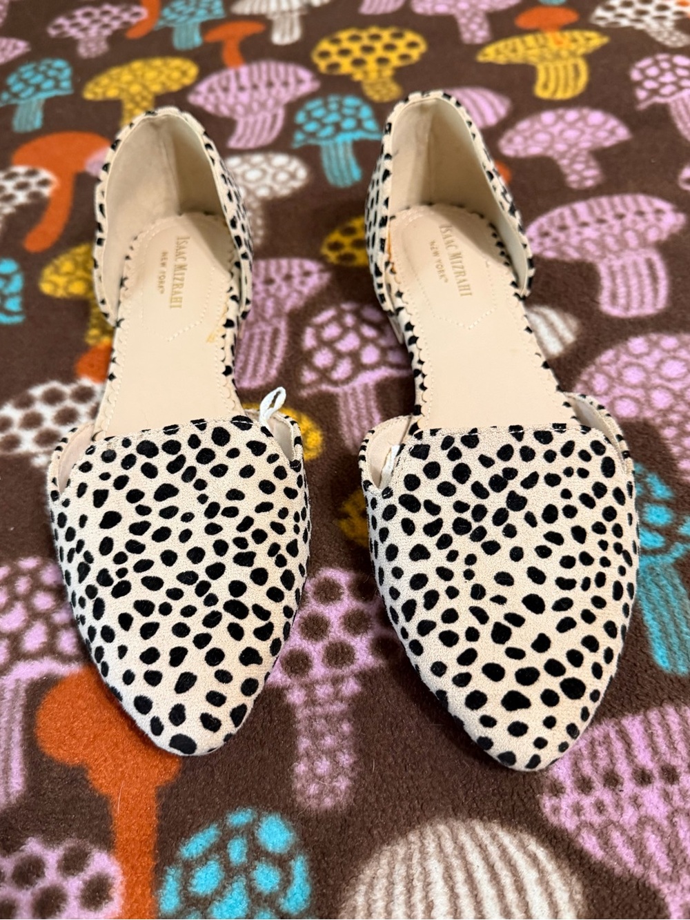 Isaac Mizrahi Black & White Dalmatian Print Pointed D'Orsay Flats
